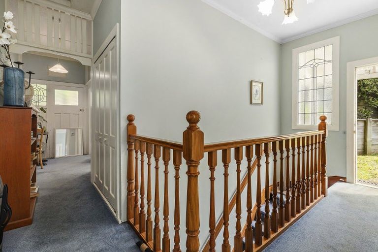 Photo of property in 33 Hanover Street, Wadestown, Wellington, 6012