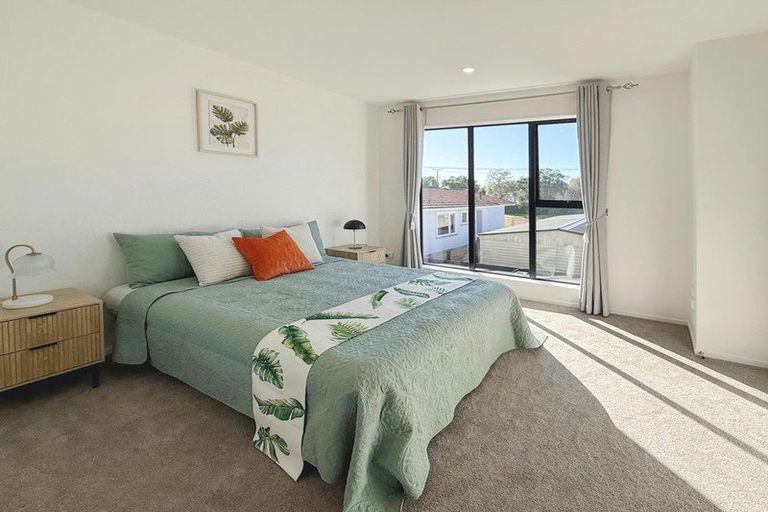 Photo of property in 5/17 Rewarewa Road, Te Atatu Peninsula, Auckland, 0610