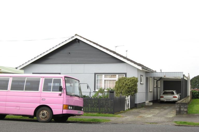 Photo of property in 15 Darnell Street, Fitzroy, New Plymouth, 4312