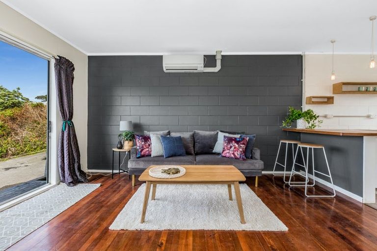 Photo of property in 1/3 Vella Street, Titahi Bay, Porirua, 5022