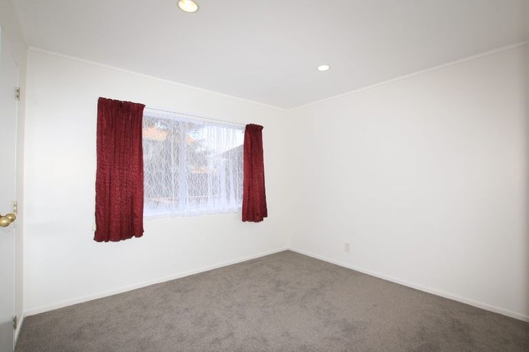 Photo of property in 19 Mt Blanc Place, Northpark, Auckland, 2013