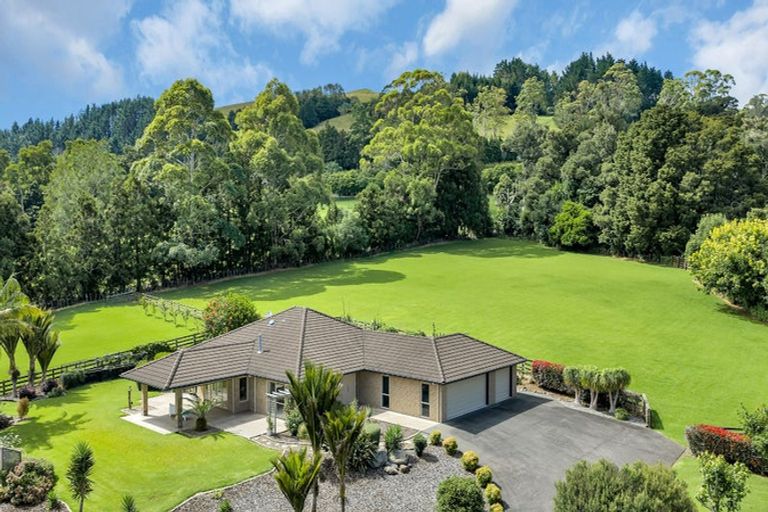 Photo of property in 16 De L'isle Lane, Maungatapere, Whangarei, 0179