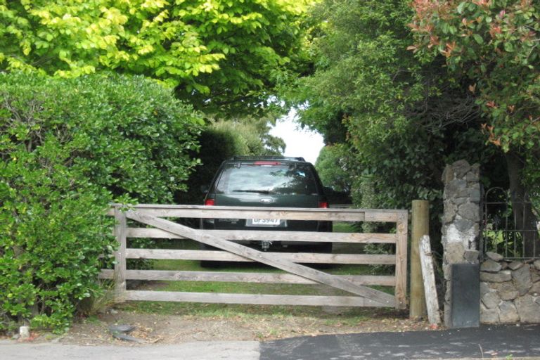 Photo of property in 17 Taylors Mistake Road, Scarborough, Christchurch, 8081