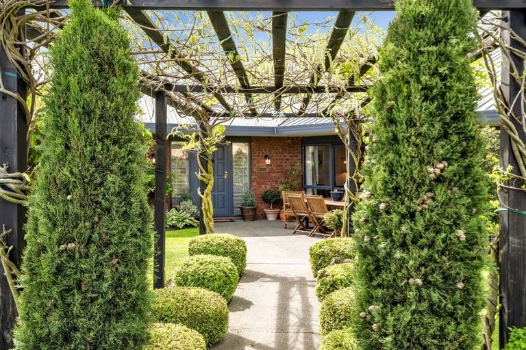 Photo of property in 8 Stable Way, Belfast, Christchurch, 8051