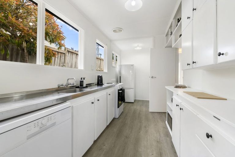 Photo of property in 2 Francis Street, Hauraki, Auckland, 0622