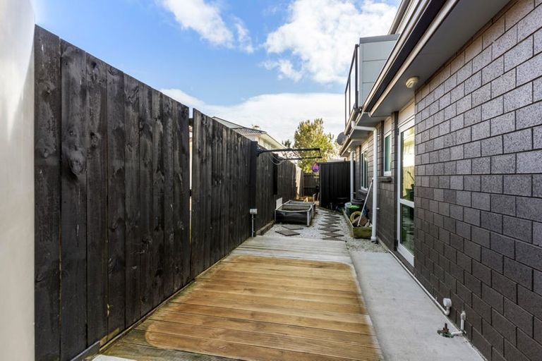 Photo of property in 34a Mcinnes Road, Weymouth, Auckland, 2103