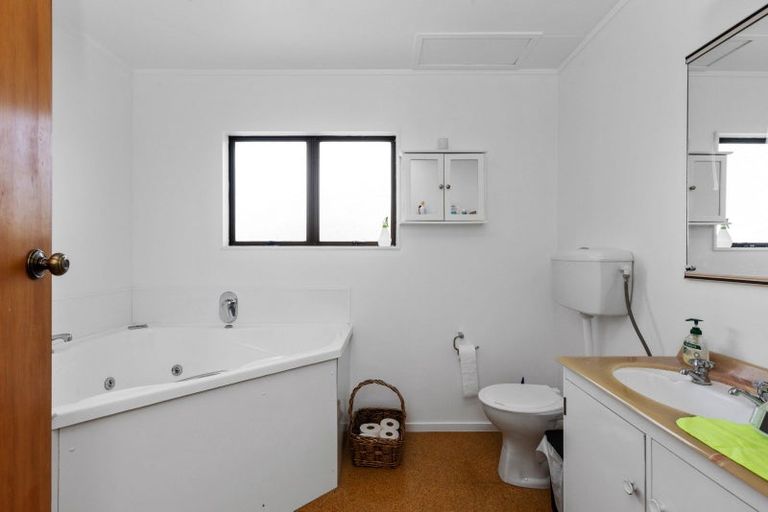 Photo of property in 114 Garnett Street, Raureka, Hastings, 4120