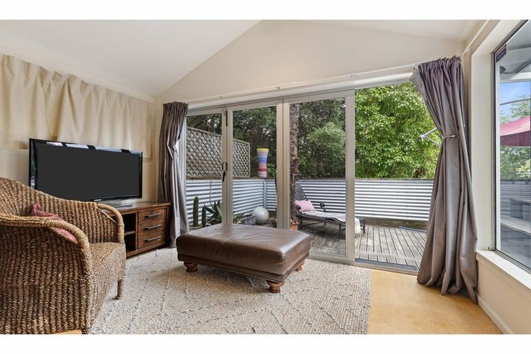 Photo of property in 18 Birdwood Avenue, Beckenham, Christchurch, 8023
