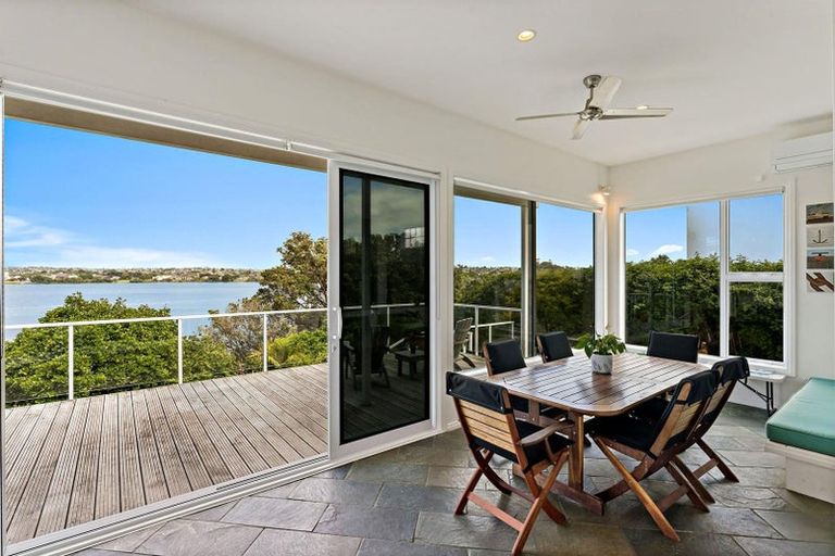 Photo of property in 204 Hurstmere Road, Takapuna, Auckland, 0622