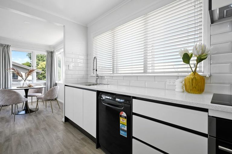 Photo of property in 142 Tuhikaramea Road, Dinsdale, Hamilton, 3204