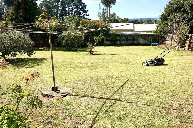 Photo of property in 30 Ranui Avenue, Ranui, Auckland, 0612