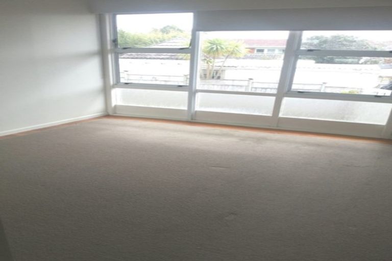 Photo of property in 3/11 Onepoto Road, Hauraki, Auckland, 0622