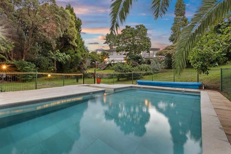 Photo of property in 33 Waikite Road, Welcome Bay, Tauranga, 3112