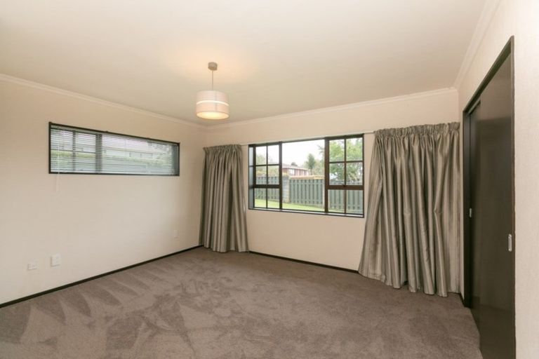 Photo of property in 6 Virginia Place, Whalers Gate, New Plymouth, 4310
