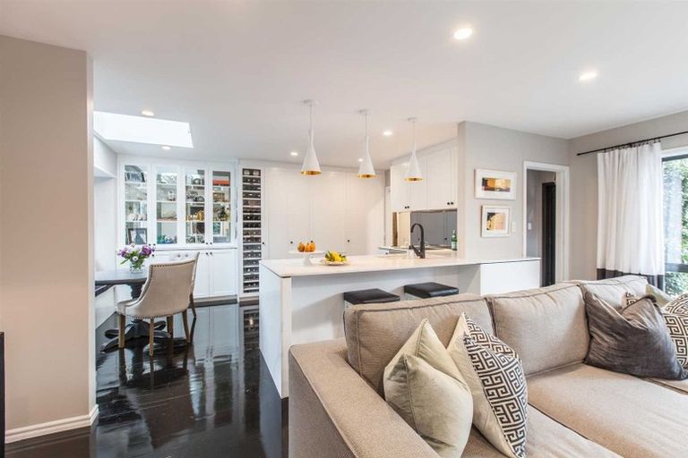 Photo of property in 82b Idris Road, Fendalton, Christchurch, 8052