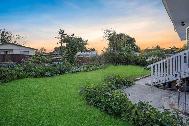 Photo of property in 11 Fairdale Avenue, Red Hill, Papakura, 2110