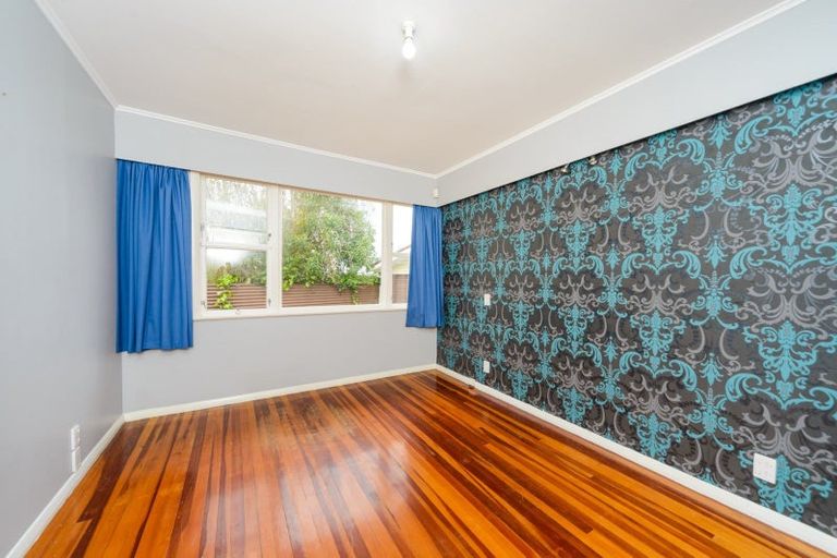 Photo of property in 5 Snowdon Avenue, Terrace End, Palmerston North, 4410