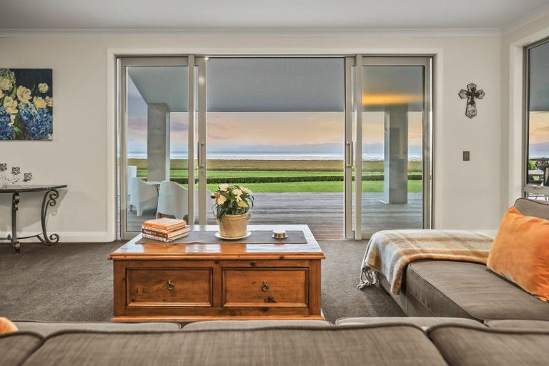 Photo of property in 766a Back Miranda Road, Pukorokoro / Miranda, Thames, 3576