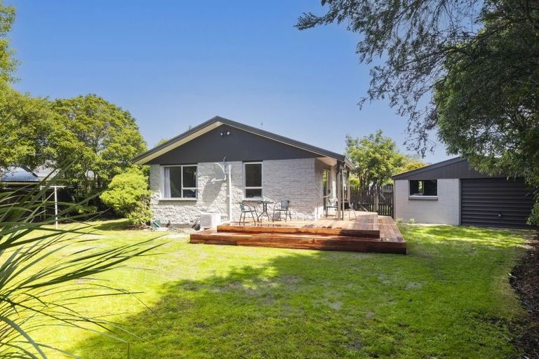 Photo of property in 72 Orrick Crescent, Avondale, Christchurch, 8061