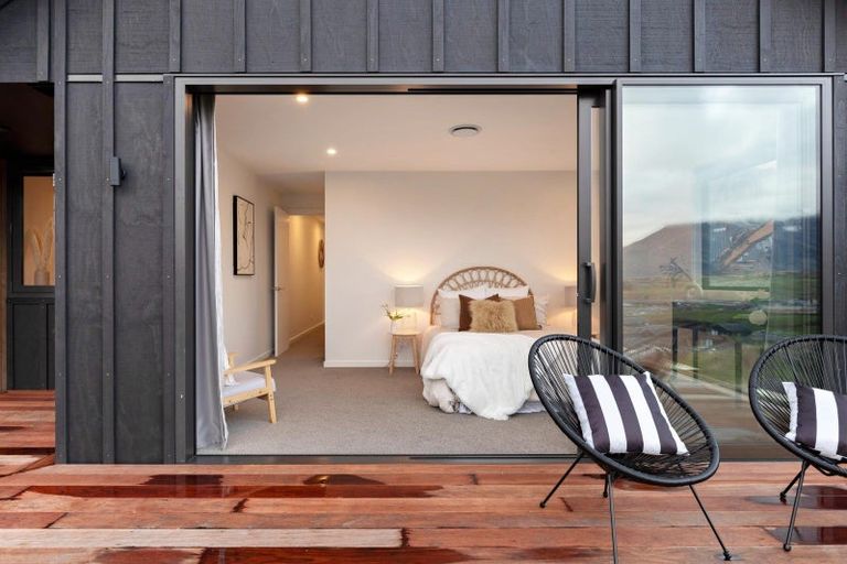 Photo of property in 125 Spur Ridge Rise, Jacks Point, 9371