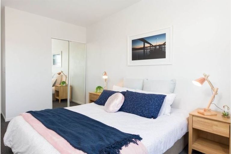 Photo of property in 2a/6 Winchester Street, Grey Lynn, Auckland, 1010