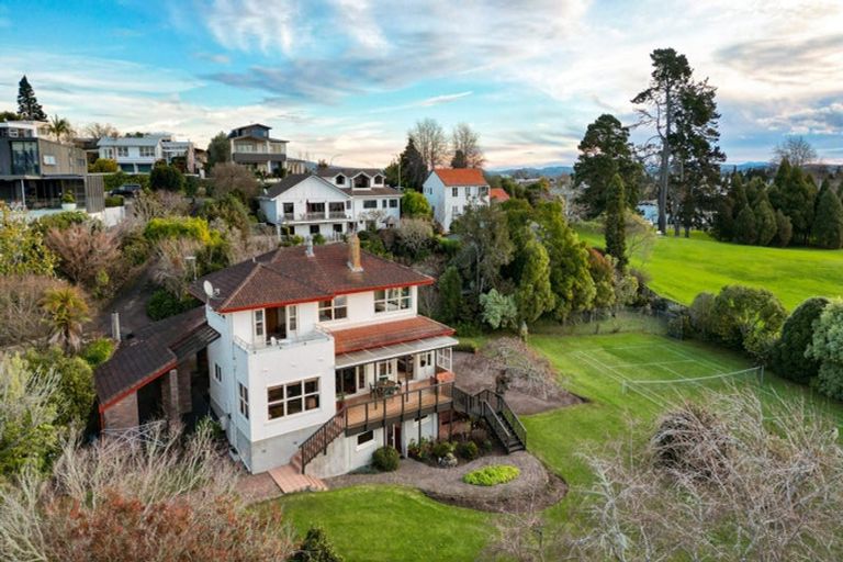 Photo of property in 148 Lake Crescent, Hamilton Lake, Hamilton, 3204