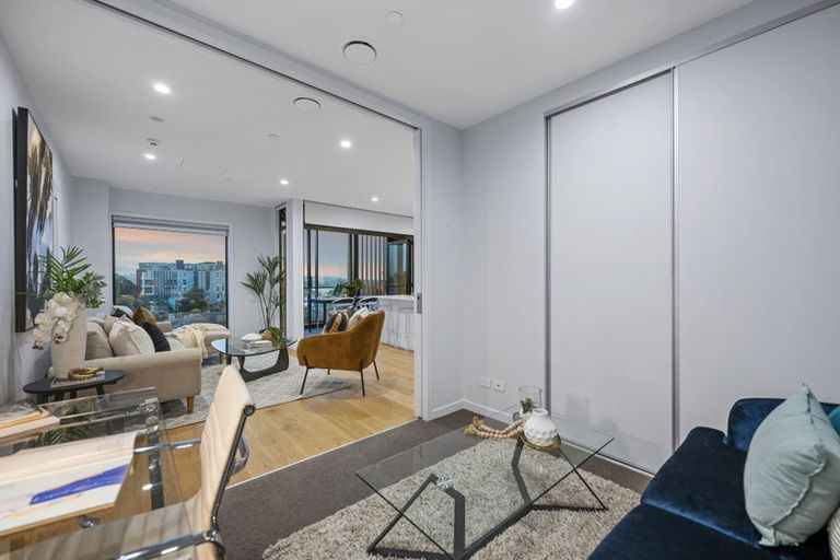 Photo of property in Frank Sargeson Apts, 401/74 Anzac Street, Takapuna, Auckland, 0622