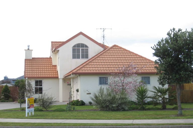 Photo of property in 641 Grenada Street, Papamoa Beach, Papamoa, 3118