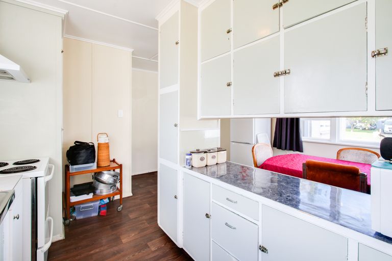 Photo of property in 31 Cottrell Crescent, Onekawa, Napier, 4110