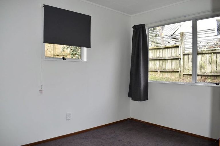Photo of property in 3 Garton Drive, Massey, Auckland, 0614