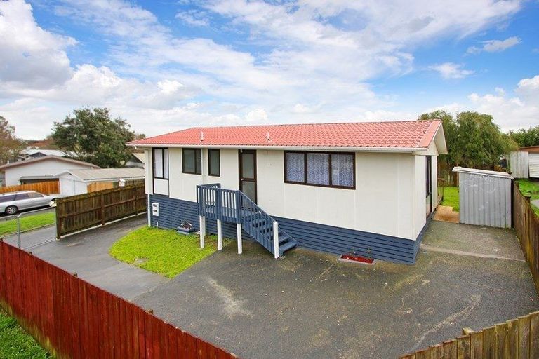Photo of property in 1/27 Nearco Street, Randwick Park, Auckland, 2105