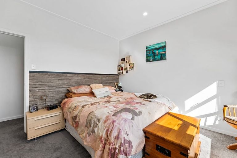 Photo of property in 482 Devon Street East, Strandon, New Plymouth, 4312