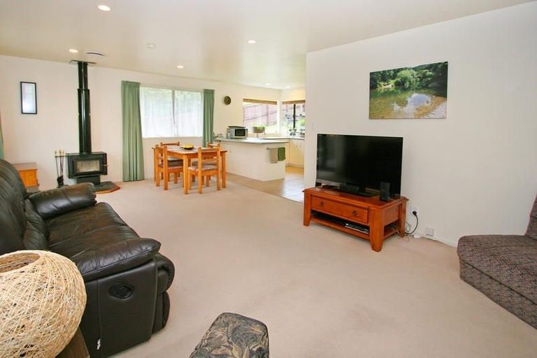 Photo of property in 21 Rotoma Rise, Clover Park, Auckland, 2019