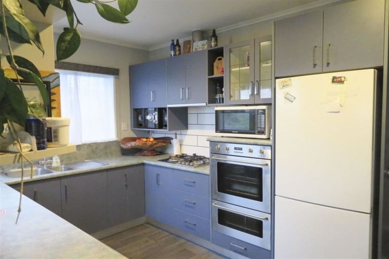 Photo of property in 4 Aotea Crescent, Gore, 9710