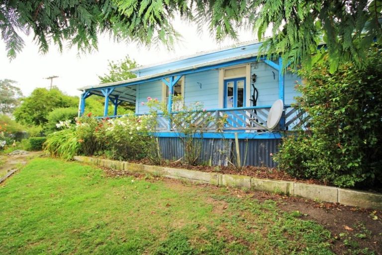 Photo of property in 19 Main Road, Maheno, Oamaru, 9495