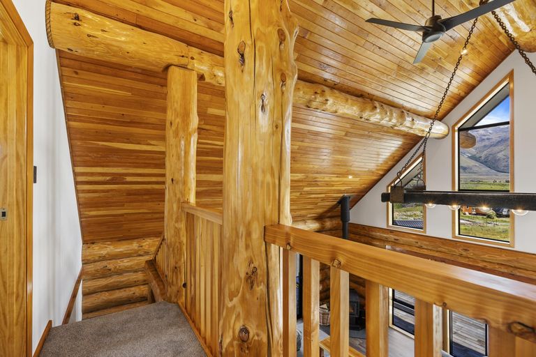 Photo of property in 58 Ohau Drive, Lake Ohau, Twizel, 9412