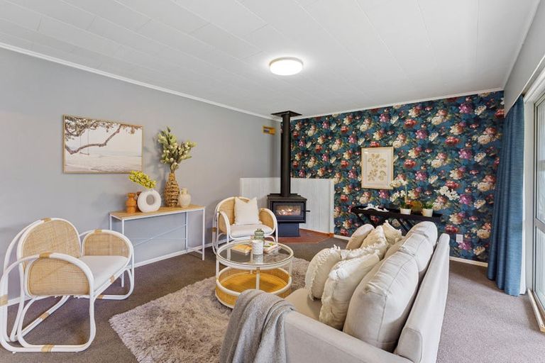 Photo of property in 62 Queens Road, Waikanae Beach, Waikanae, 5036