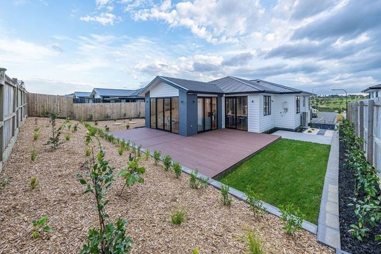 Photo of property in 168 Ninth View Avenue, Beachlands, Auckland, 2018