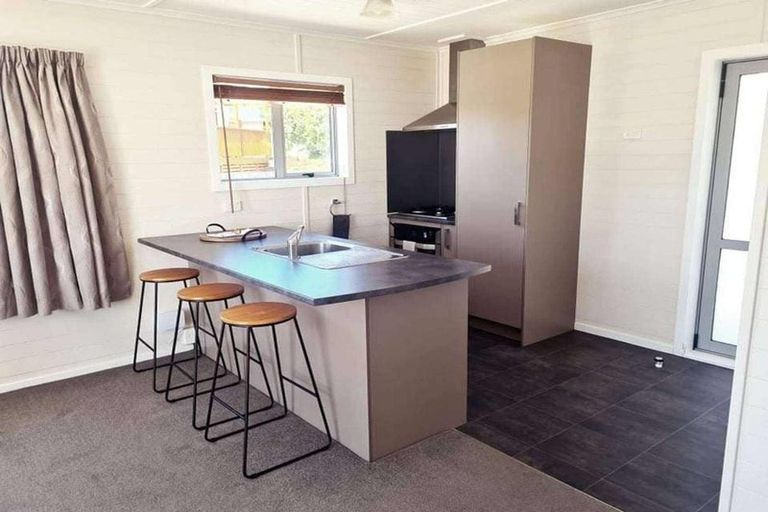 Photo of property in 30a Gledstane Road, Stanmore Bay, Whangaparaoa, 0932