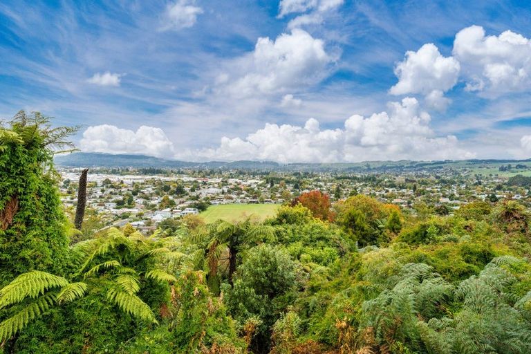 Photo of property in 31 Russell Crescent, Western Heights, Rotorua, 3015
