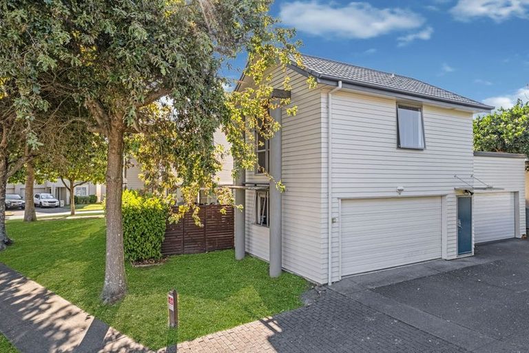 Photo of property in 41 Bruce Pulman Drive, Takanini, 2112