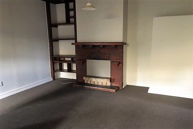 Photo of property in 1100 Karamu Road North, Mayfair, Hastings, 4122