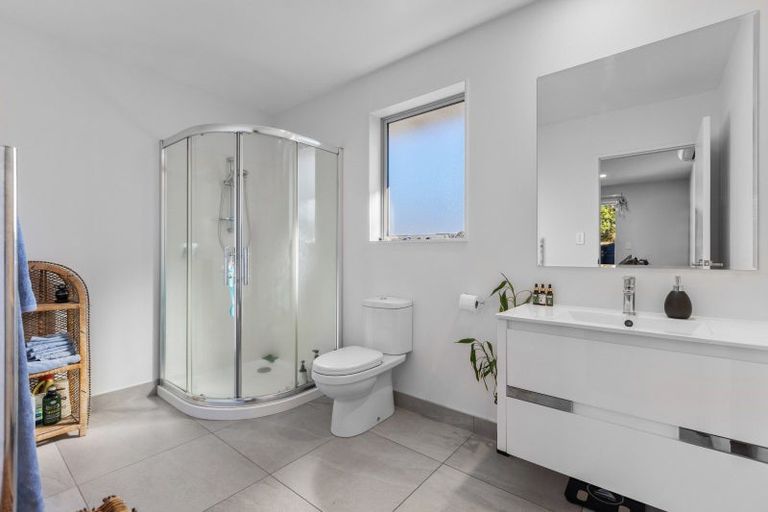 Photo of property in 46 Ballintoy Park Drive, Welcome Bay, Tauranga, 3175