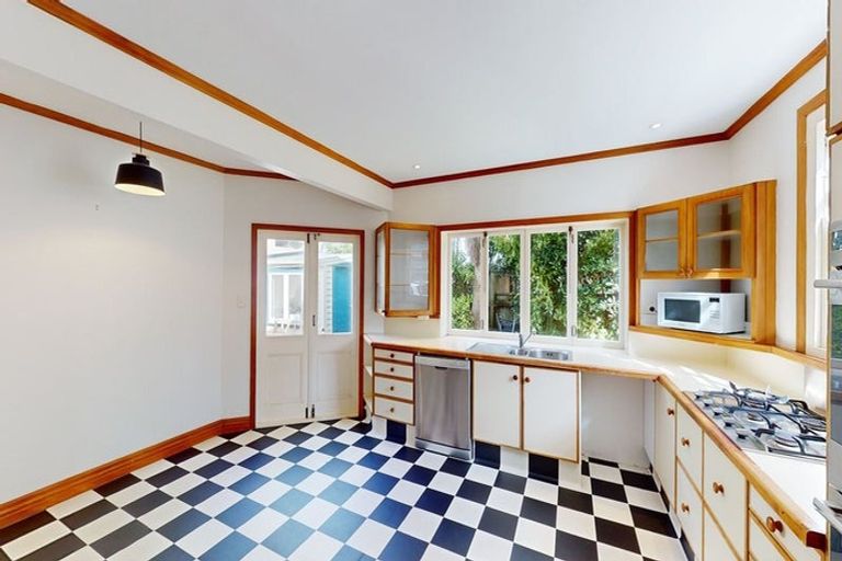 Photo of property in 109 Aro Street, Aro Valley, Wellington, 6021