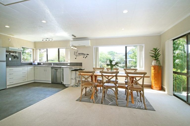 Photo of property in 42 Hibiscus Avenue, Hamilton Lake, Hamilton, 3204