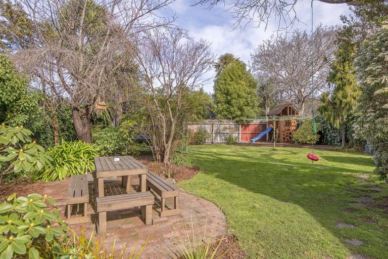 Photo of property in 36 Corson Avenue, Beckenham, Christchurch, 8023