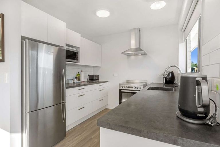 Photo of property in 2 Redwood Place, Oxford, 7430