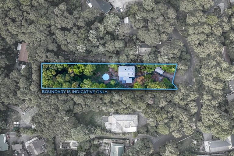 Photo of property in 16 Napuka Road, Henderson Valley, Auckland, 0612