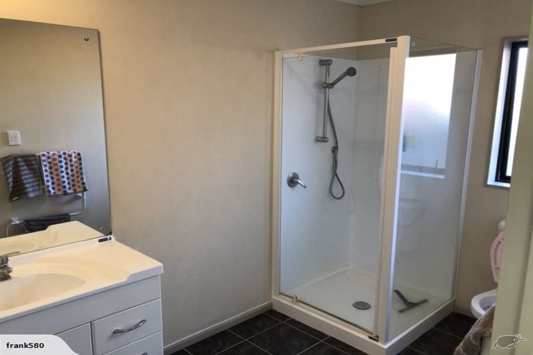 Photo of property in 15 Belcoo Crescent, East Tamaki, Auckland, 2013