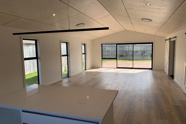 Photo of property in 11 Hamon Place, Pukehangi, Rotorua, 3015